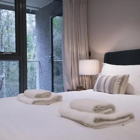 In Lake District アパート