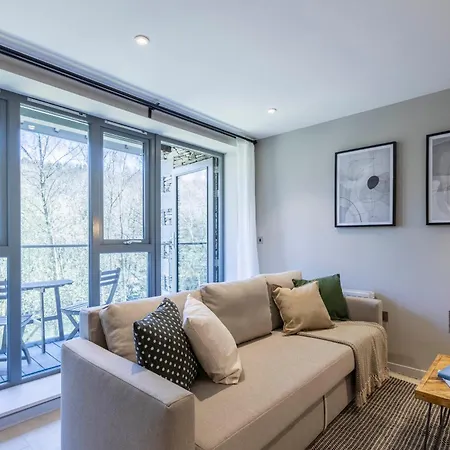 In Lake District アパート *