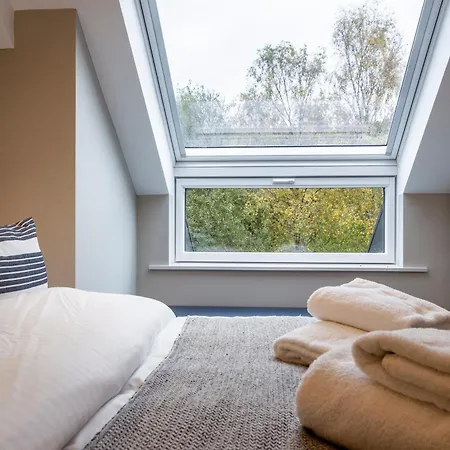 In Lake District アパート